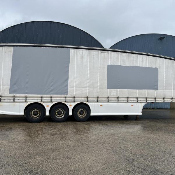 DONBUR 45FT MOFFETT CURTAINSIDE TRAILER