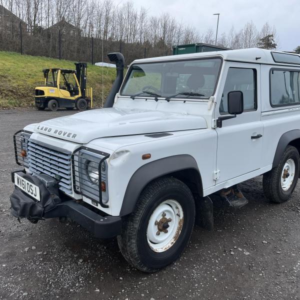 LAND ROVER DEFENDER 90